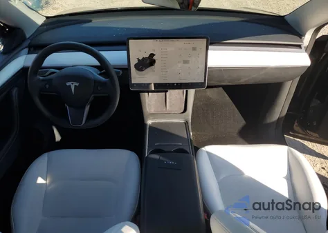 2023 Tesla Model Y z USA, uszkodzony, nr VIN 7SAYGDEE2PF604965